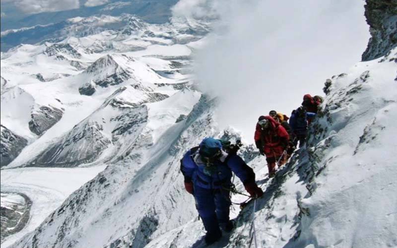 Climbers seen on Spantnik mountain