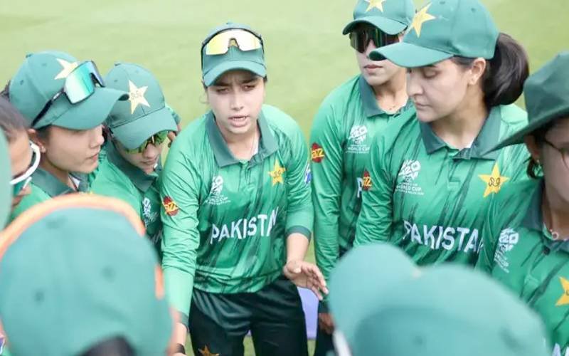 Pakistan's women cricket team.