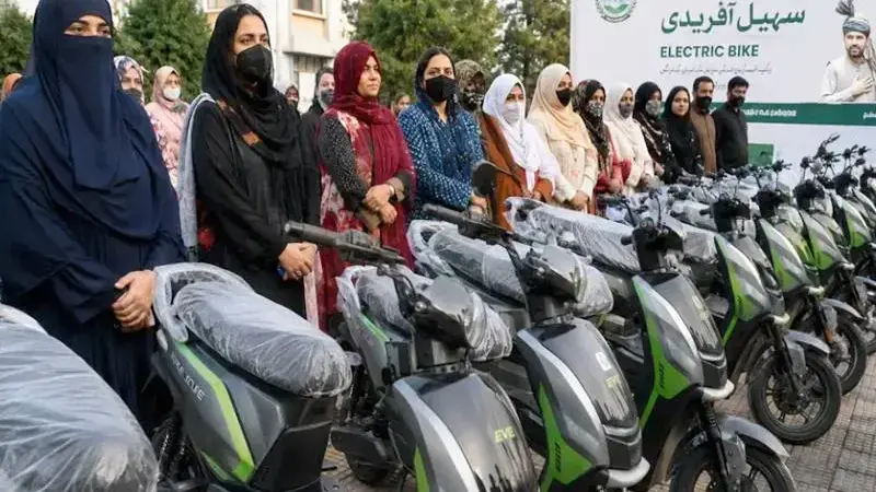 Free electric scooters for students