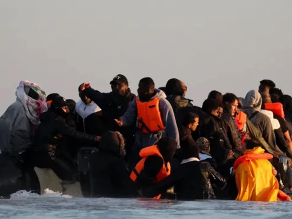 Illegal migrants rounded up.