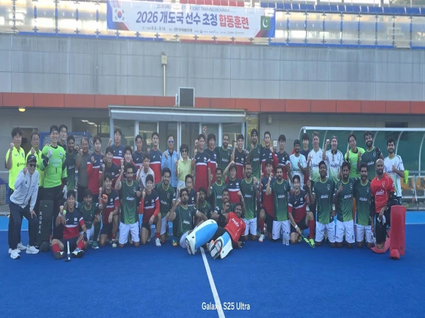 Hockey players after their victory