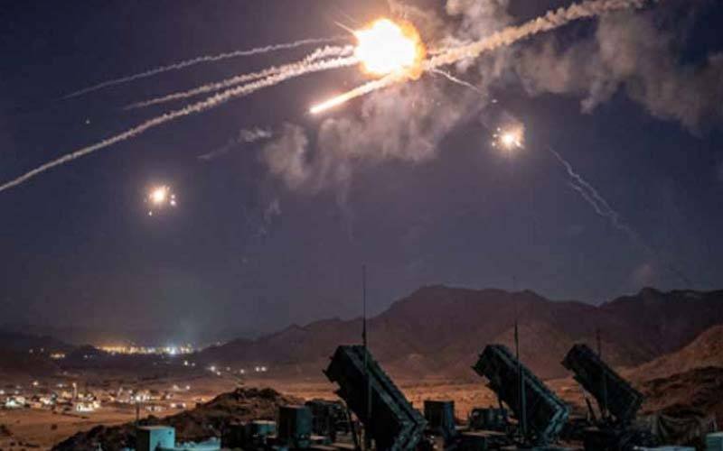 Missiles seen fired towards Riyadh by Houthi forces before being shot down.