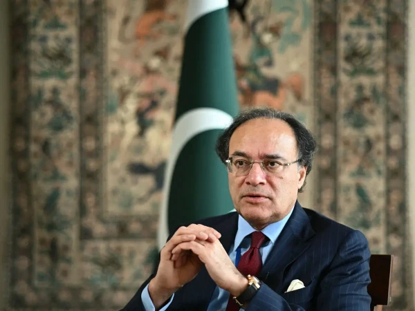Finance minister Aurangzeb Khan