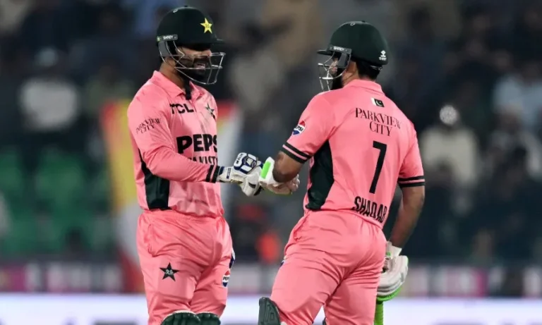 Pakistan wins Lahore match