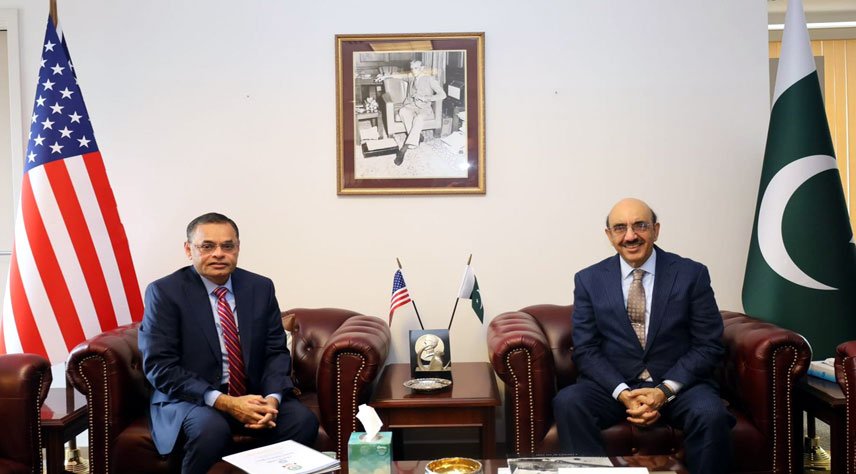 Role of Pakistani diaspora in national development praised