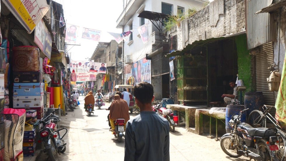 Mardan city plagued by public issues