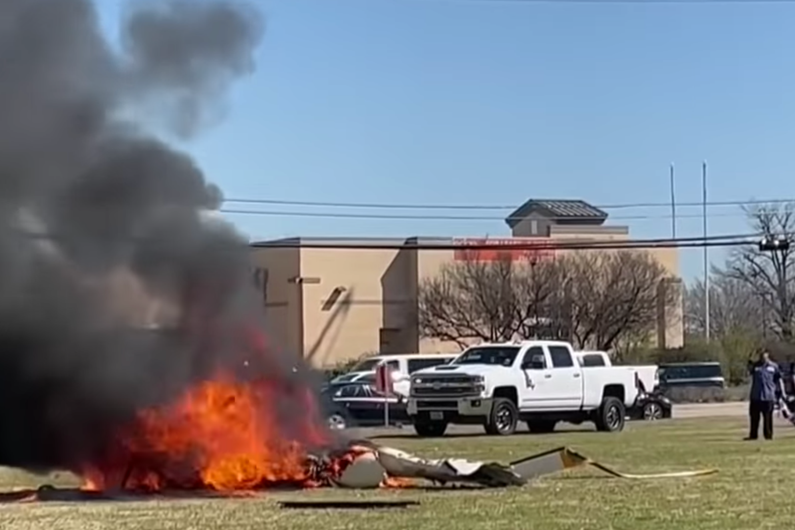 Three killed in helicopter crash in Texas
