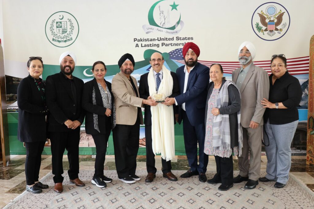 Visa regime eased to facilitate religious tourism: Masood Khan