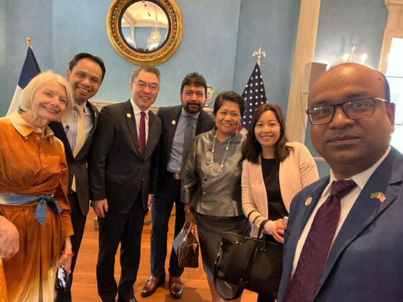 Mayor stresses contributions of foreign nationals to fabric of New York