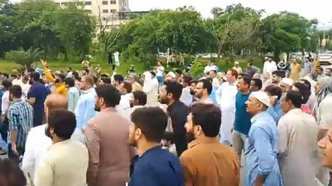 Utility stores employees call off protest on govt assurance