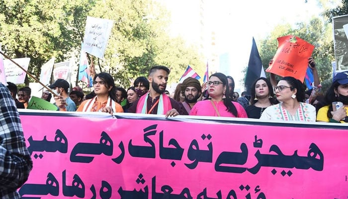Transgenders announce second festival in Karachi on 9th