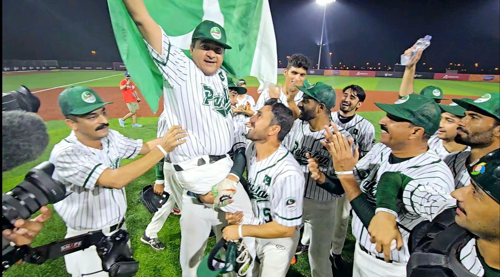 Pakistan baseball team clinches Arab Classic Dubai trophy