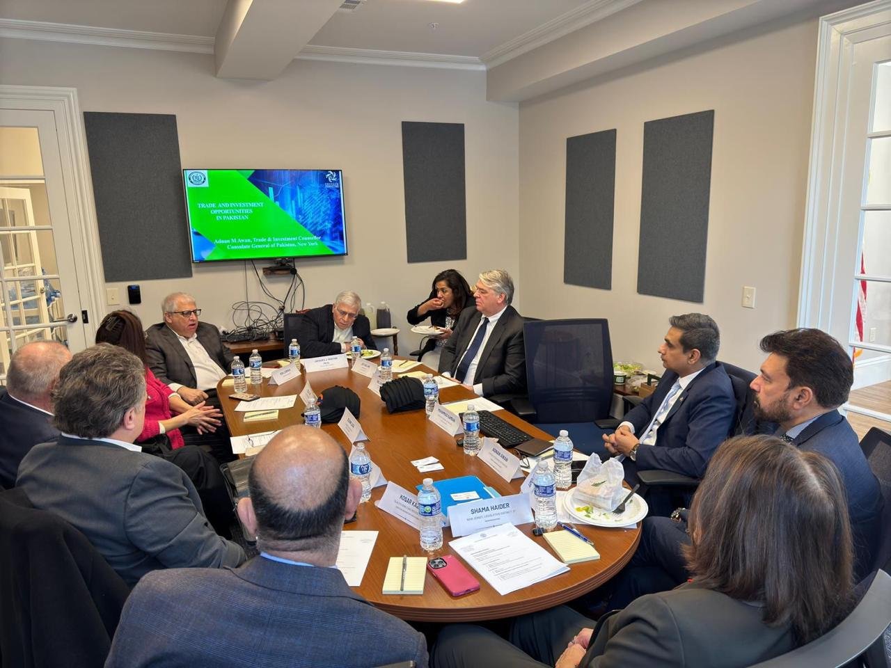 Pakistani diplomats seek trade opportunities with US state