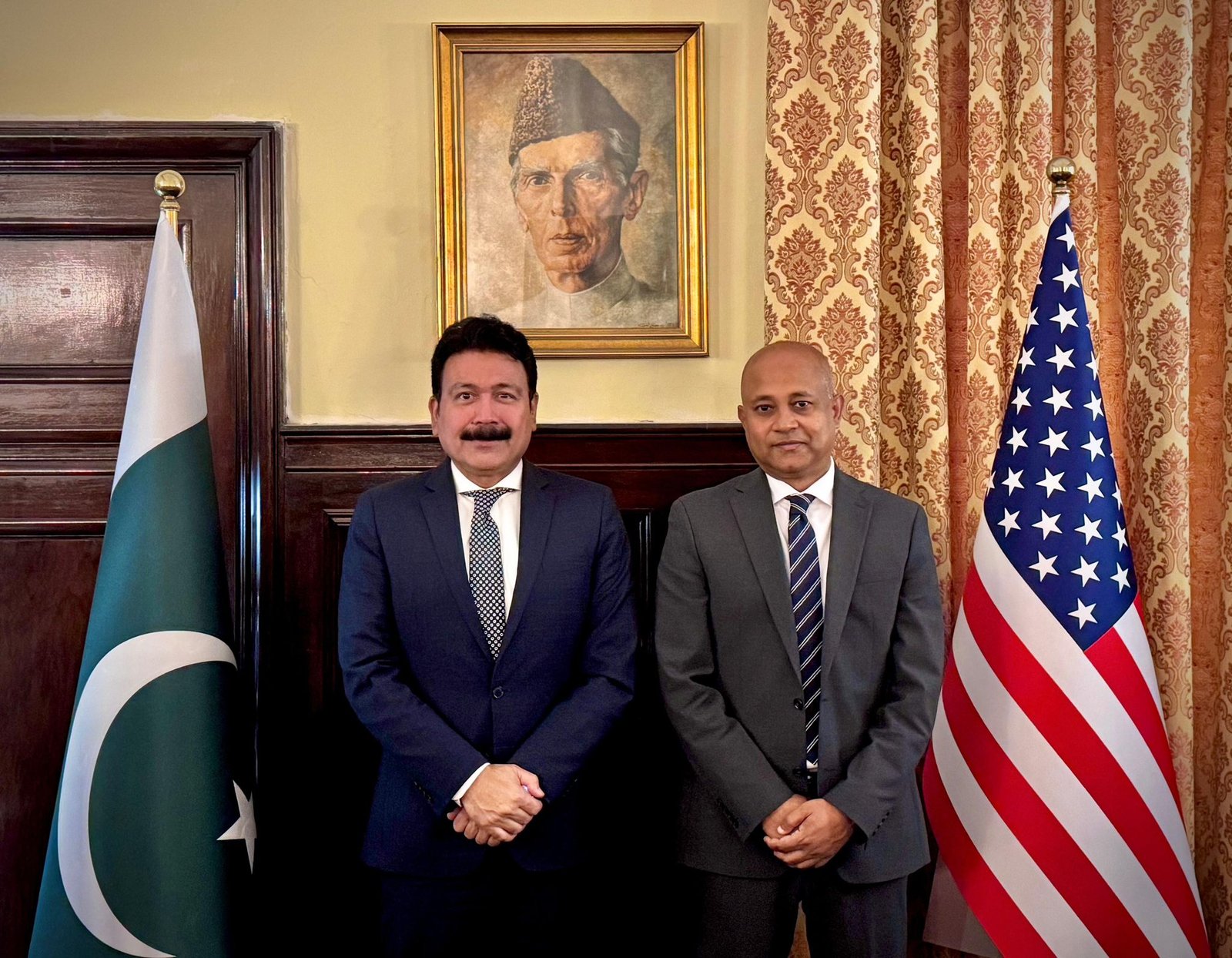 Consuls general of Bangladesh, Pakistan meet to deepen cooperation