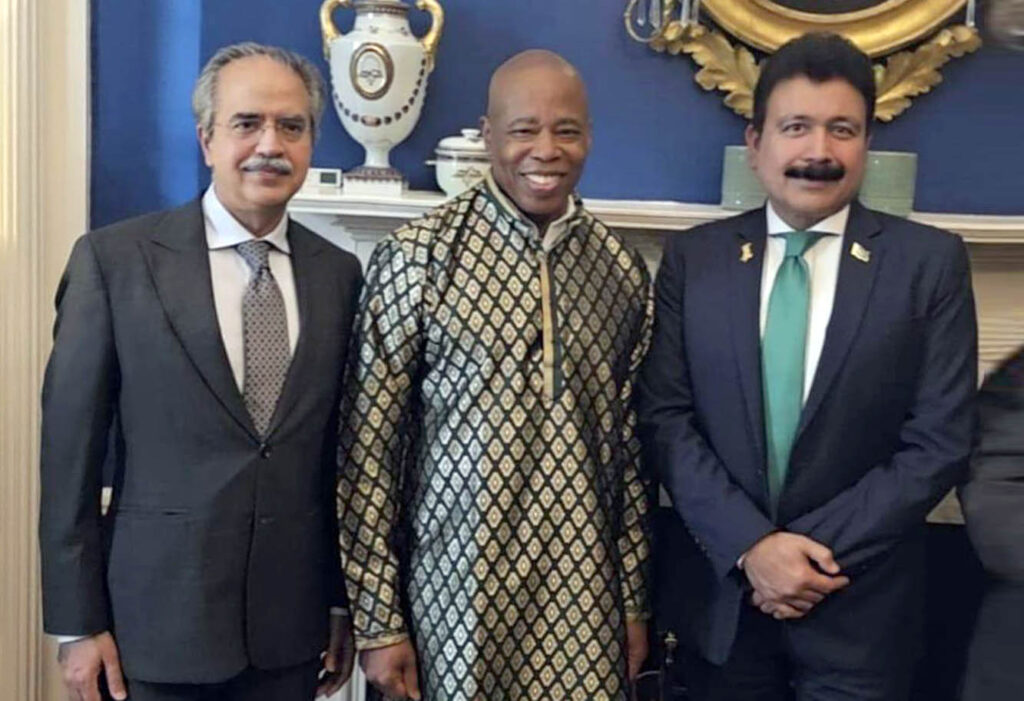 Ambassador Asim Iftikhar, Mayor Eric Adams, and Consul General Amir Ahmed Attozai at the Pakistan Heritage Day ceremony held at Gracie Mansion, New York – Photo by Pakistan Mission NY.
