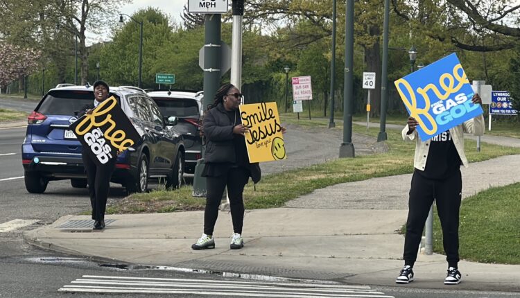 Pump and Pray’ Initiative Offers Free Gas to Struggling New Yorkers Amid Rising Fuel Costs